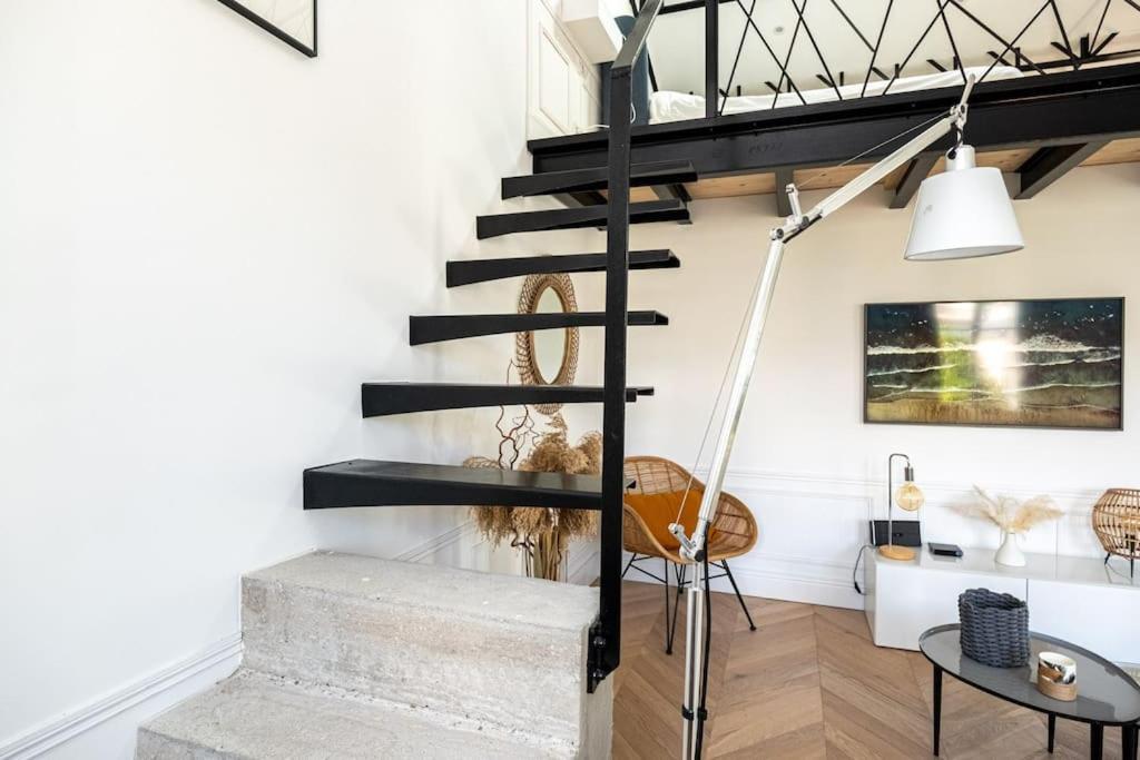 Superbe Appartement Facon Loft A 2 Pas Du Centre ! La Rochelle  Exterior photo